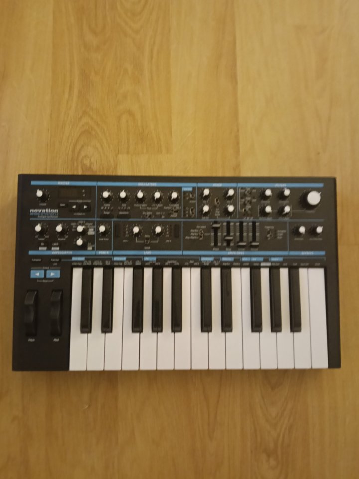 Novation Bass Station II de segunda mano · Foto 1 de 2 · Madrid · 311 €