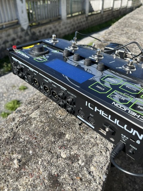 Pedalera TC Helicon Voicelive 3 Extreme de segunda mano · Foto 3 de 3 · Bizkaia · 420 €