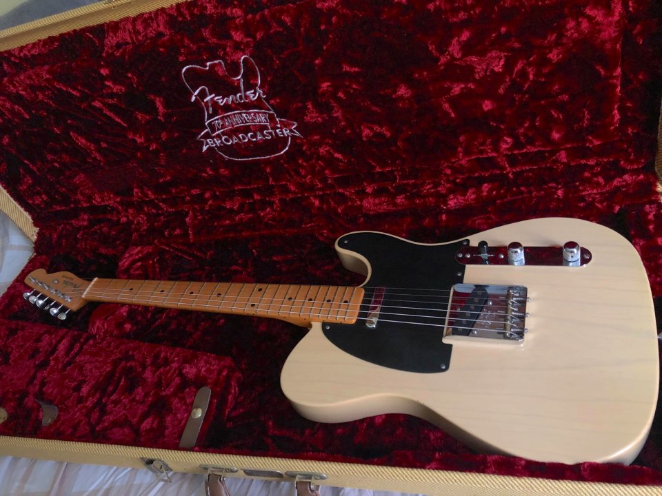 Fender Broadcaster 70th Anniversary 2019 de segunda mano · Foto 1 de 10 · Madrid · 2200 €
