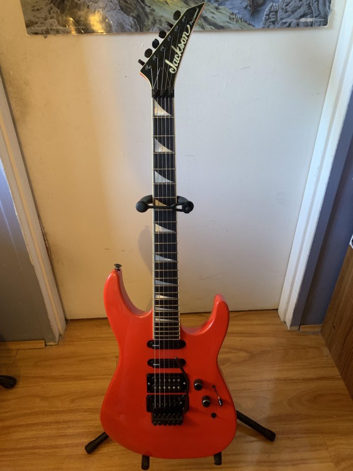 Charvel Model 6, 650XL o Jackson Soloist Profesional MIJ de segunda mano · Foto 3 de 3 · Madrid