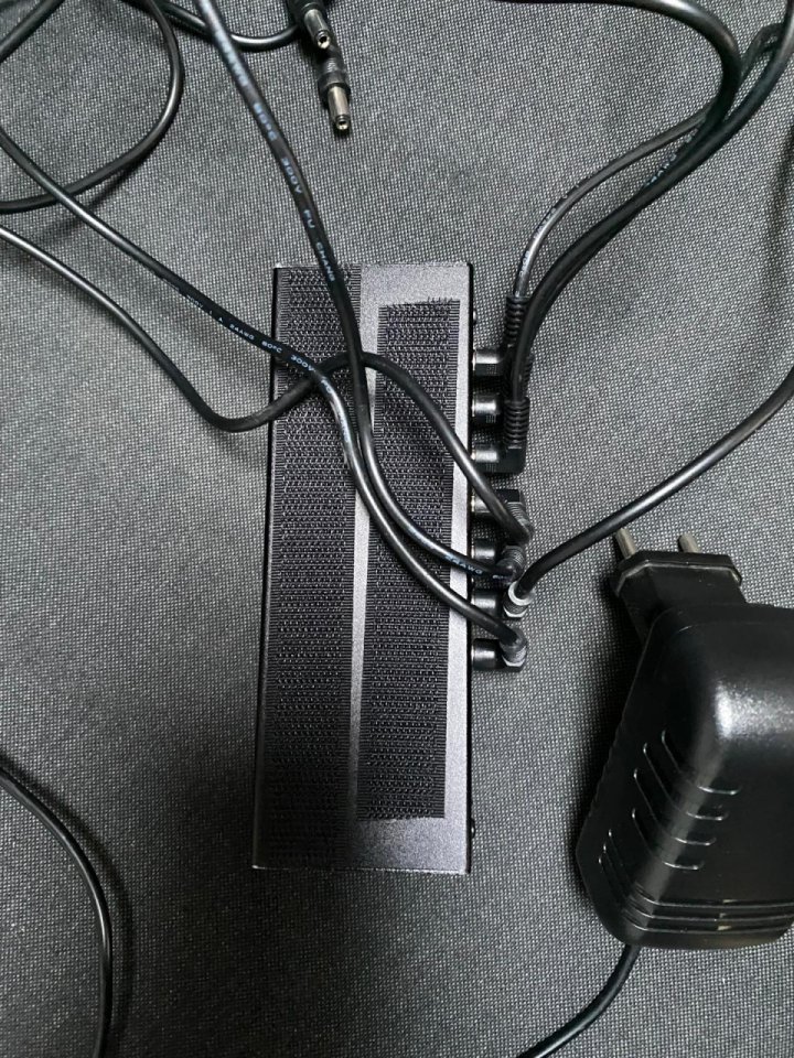 Fuente alimentación Caline