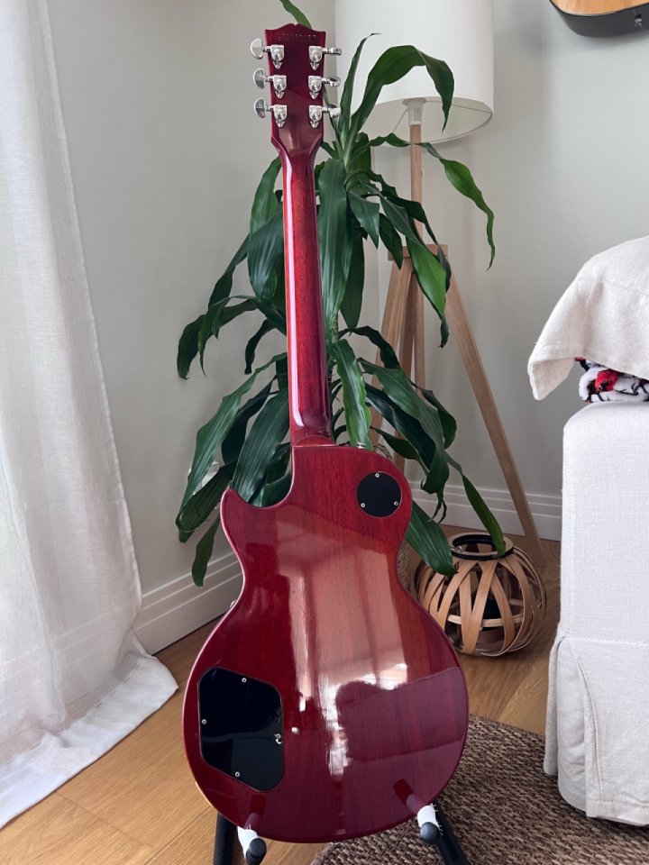 Vendo/cambio Gibson Les Paul Standard 60s Unburst (2020) de segunda mano · Foto 3 de 8 · Alicante · 2100 €