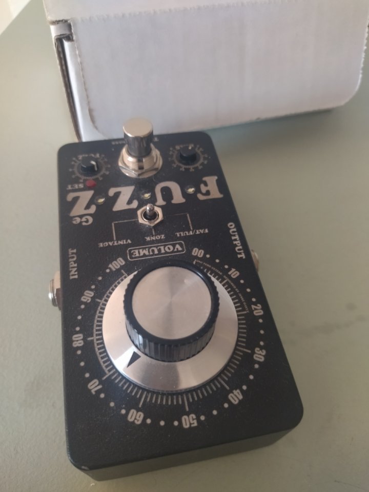 Kingtone mini Fuzz Germanio de segunda mano · Foto 4 de 8 · Barcelona · 275 €