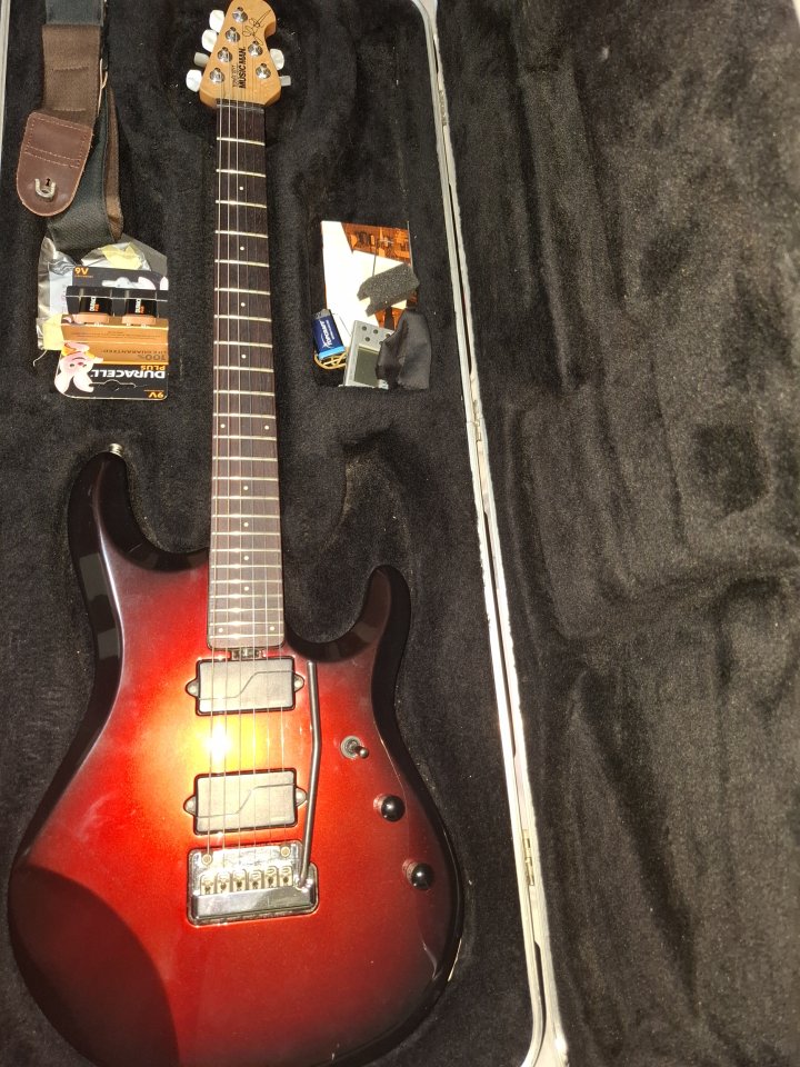Music man JP6 de segunda mano · Foto 10 de 10 · Barcelona · 1400 €