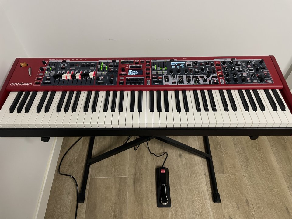 Nord Stage 4 HA73 de segunda mano · Foto 1 de 5 · Madrid · 3500 €