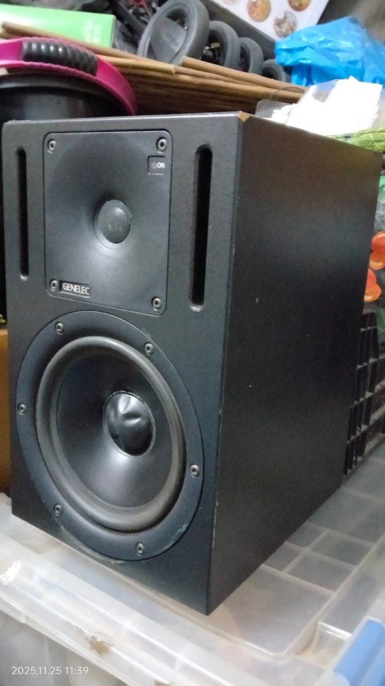 Monitor Genelec 1030 A. Solo UNO