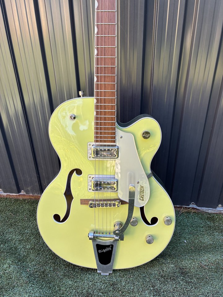 Gretsch G5420T EMTC CLS HLW ANV GRN