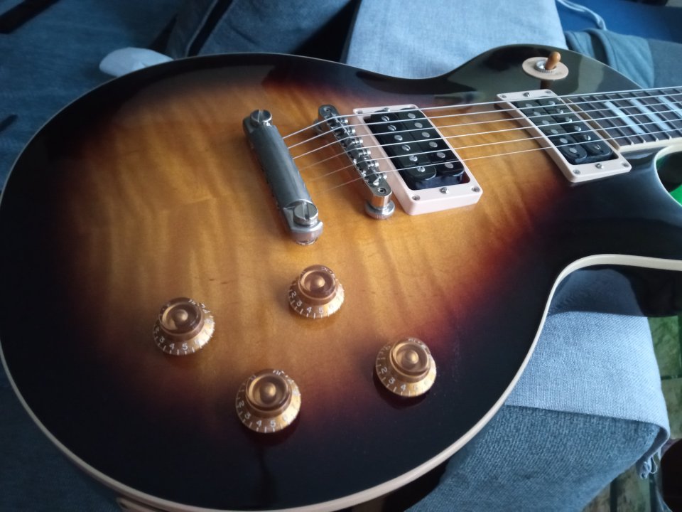 Gibson Les Paul Slash November Burst 2022 de segunda mano · Foto 3 de 10 · Pontevedra