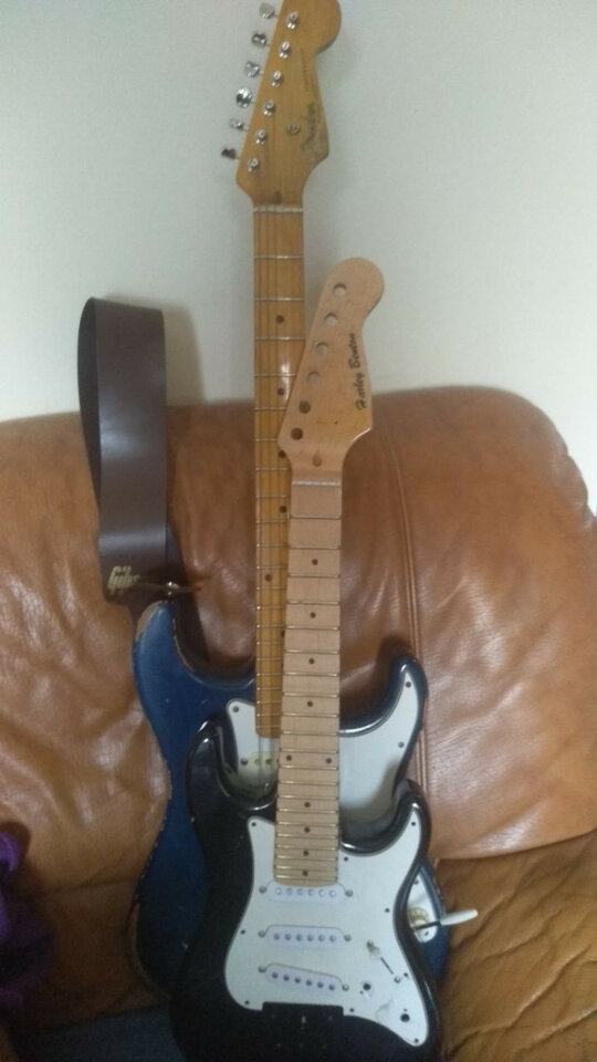 o cambio :  proyecto MINI-guitarra