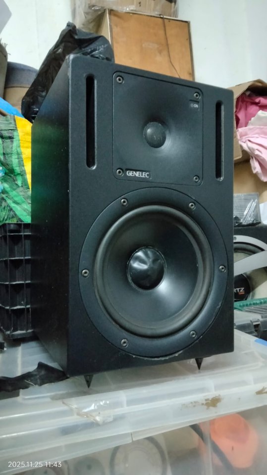 Monitor Genelec 1030 A. Solo UNO