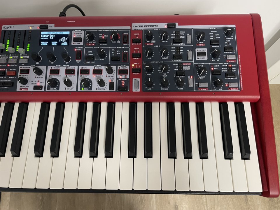 Nord Stage 4 HA73 de segunda mano · Foto 5 de 5 · Madrid · 3500 €