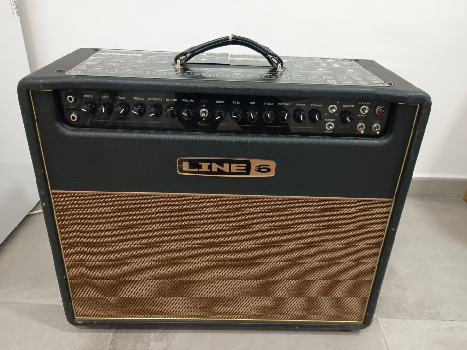 Amplificador Line 6 valvulas (averiado)