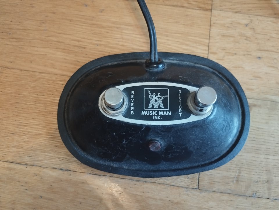MUSIC MAN 112 RD FIFTY de segunda mano · Foto 3 de 5 · Madrid · 995 €