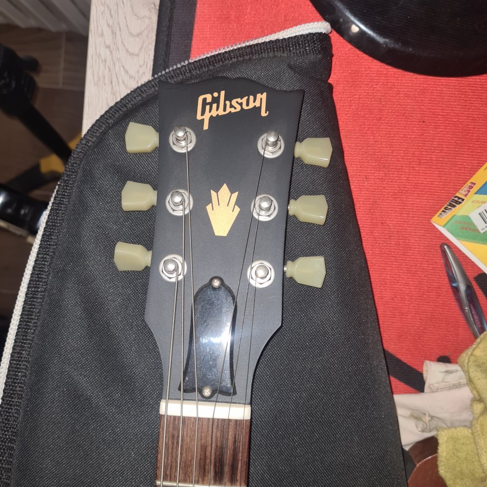 Gibson lpj 2014 de segunda mano · Foto 2 de 4 · Barcelona · 700 €