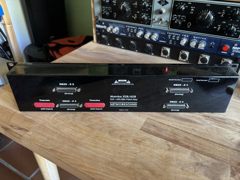 Mamba XDB/ADB XLR/ AES/EBU Patchbay de segunda mano · Foto 2 de 4 · Granada · 150 €