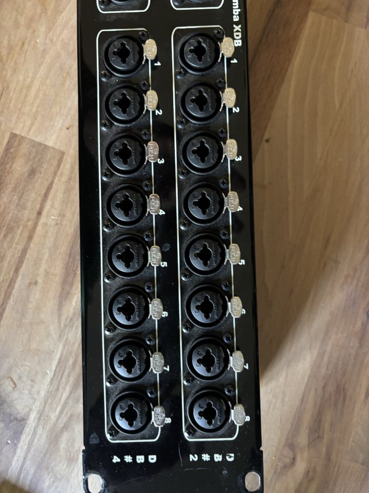 Mamba XDB/ADB XLR/ AES/EBU Patchbay de segunda mano · Foto 4 de 4 · Granada · 150 €