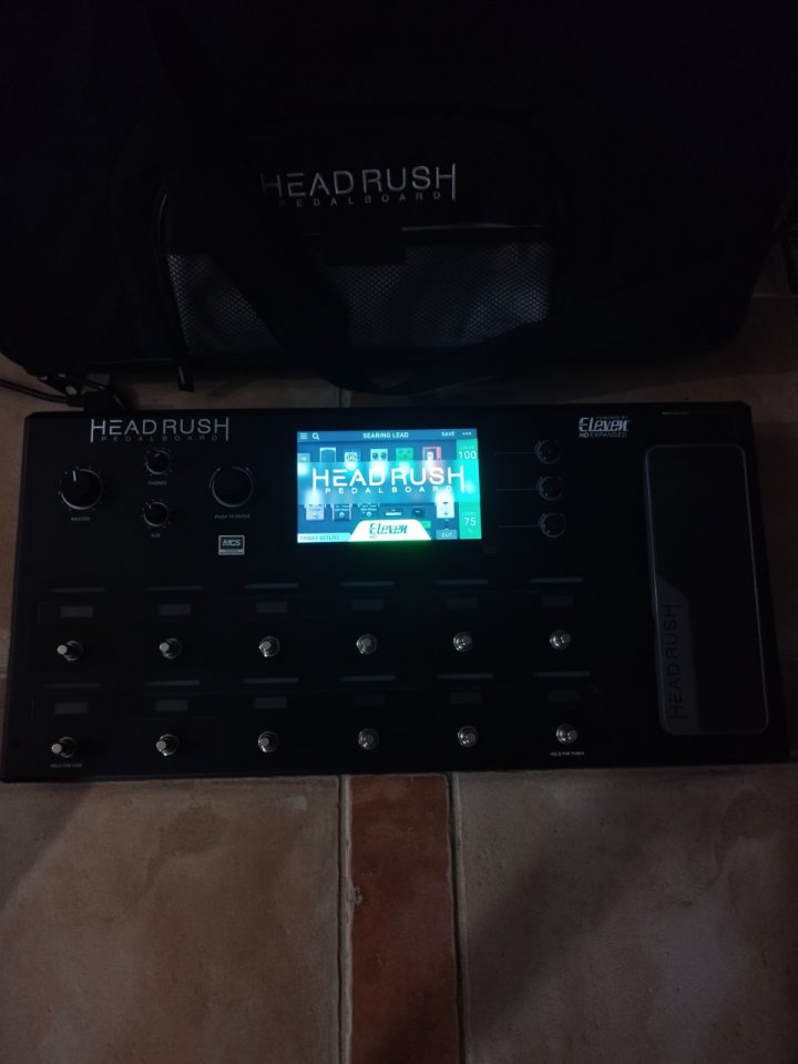 Multiefectos Headrush Pedalboard + funda