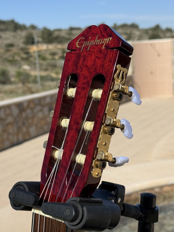 Guitarra Epiphone Chet Atkins Nylon