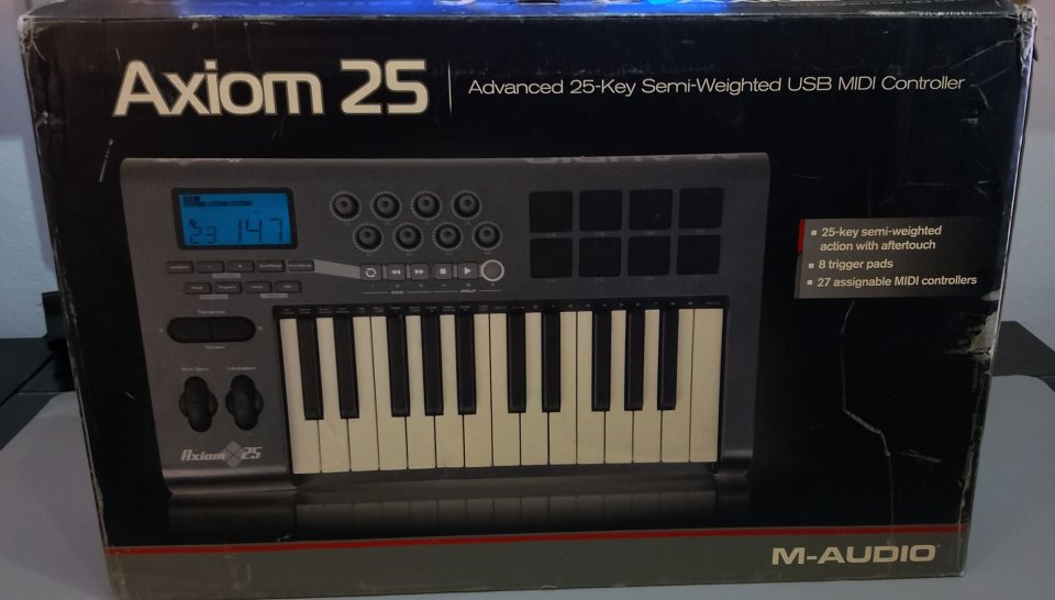 M-Audio Axiom 25 de segunda mano · Foto 8 de 8 · Valencia · 45 €