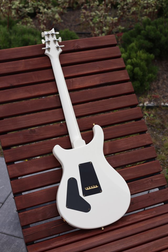 PRS Custom 24 Antique White (2019) + case de segunda mano · Foto 3 de 10 · Madrid · 3999 €