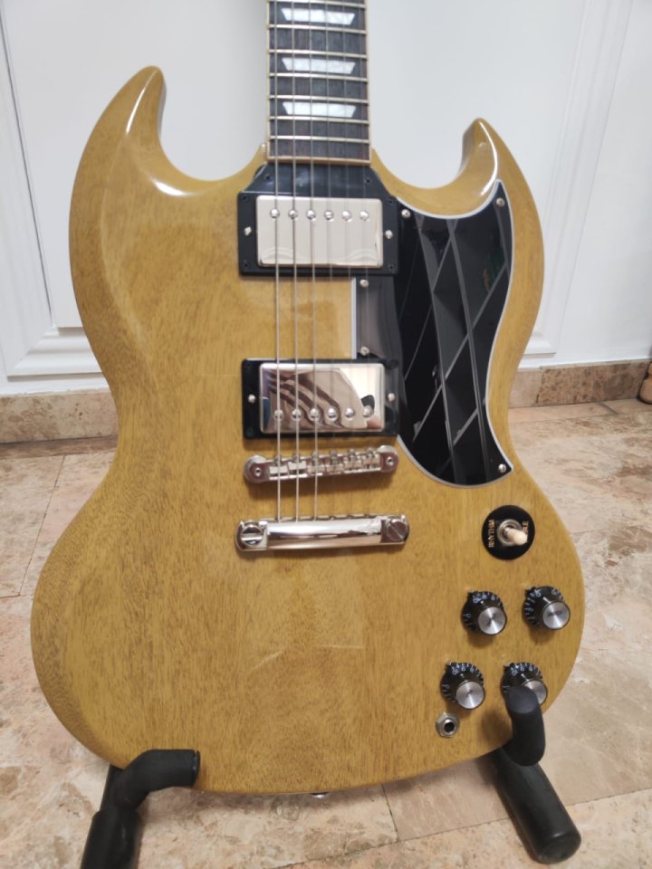 Gibson SG Standard 61 TV Yellow de segunda mano · Foto 2 de 10 · Valencia · 1600 €