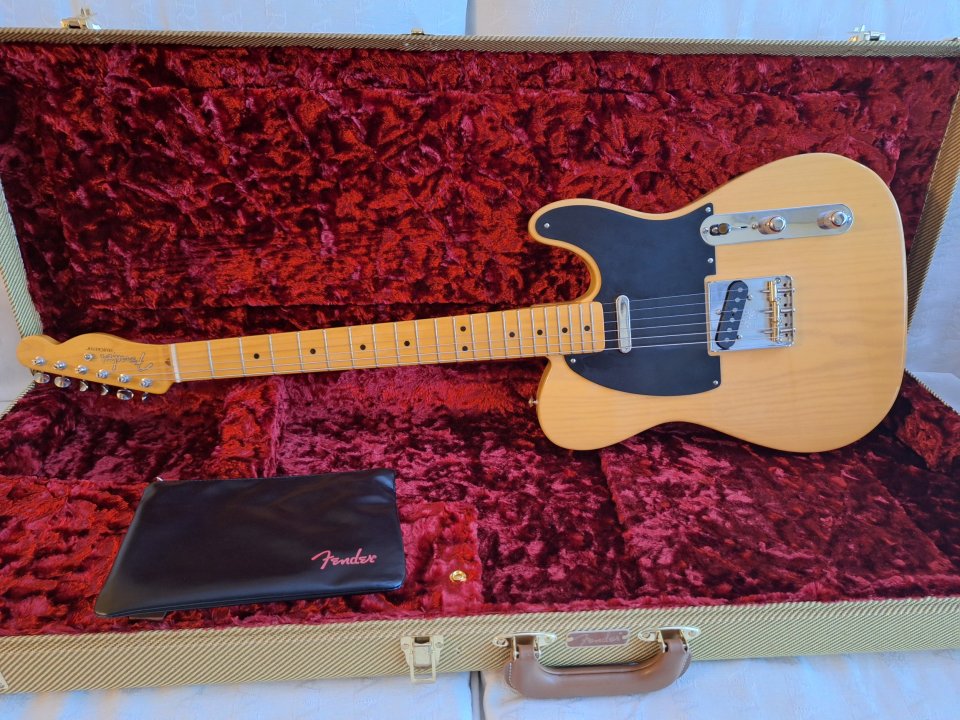 Fender American VIntage II 1951 Telecaster de segunda mano · Foto 2 de 8 · Madrid · 1600 €