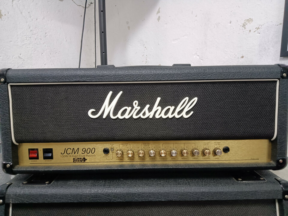 Marshall JCM 900 + Flighcase + Válvulas nuevass