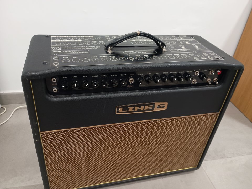 Amplificador Line 6 valvulas (averiado)