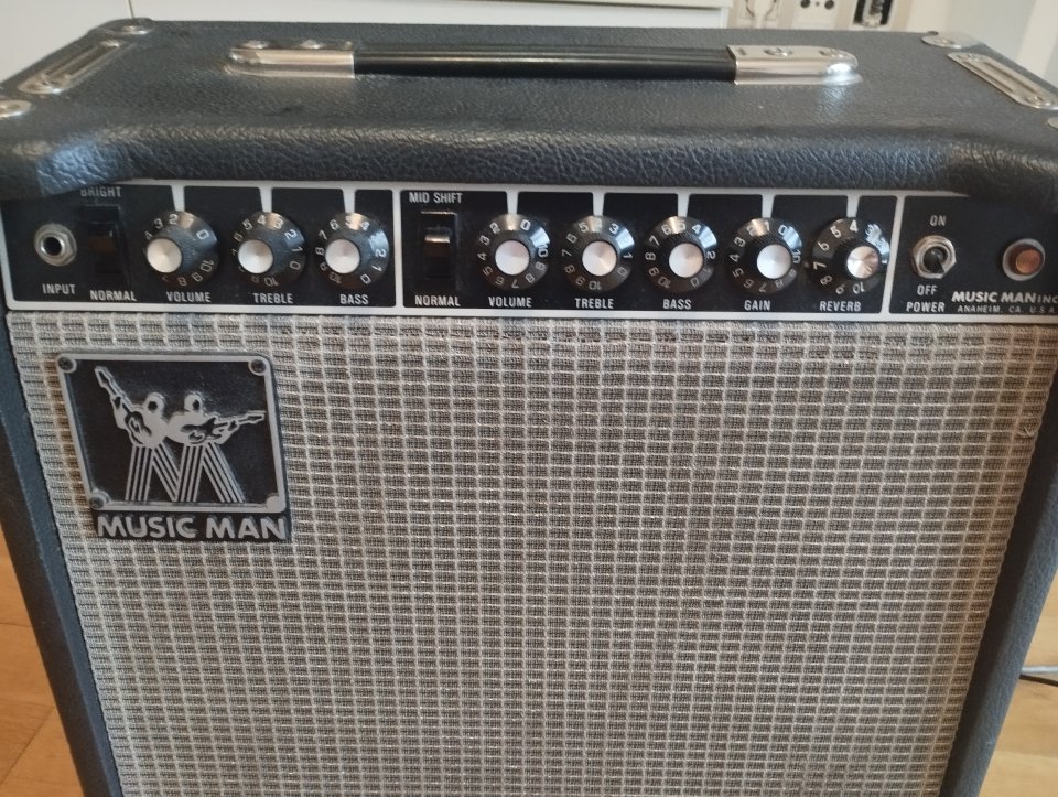 MUSIC MAN 112 RD FIFTY de segunda mano · Foto 4 de 5 · Madrid · 995 €