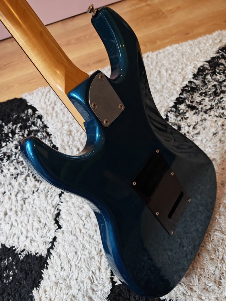 Stratocaster japonesa FGN HSS