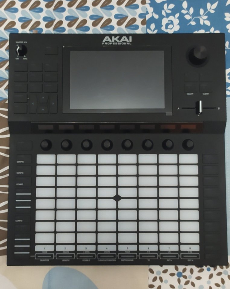 Akai Force de segunda mano · Foto 2 de 7 · Pontevedra · 725 €