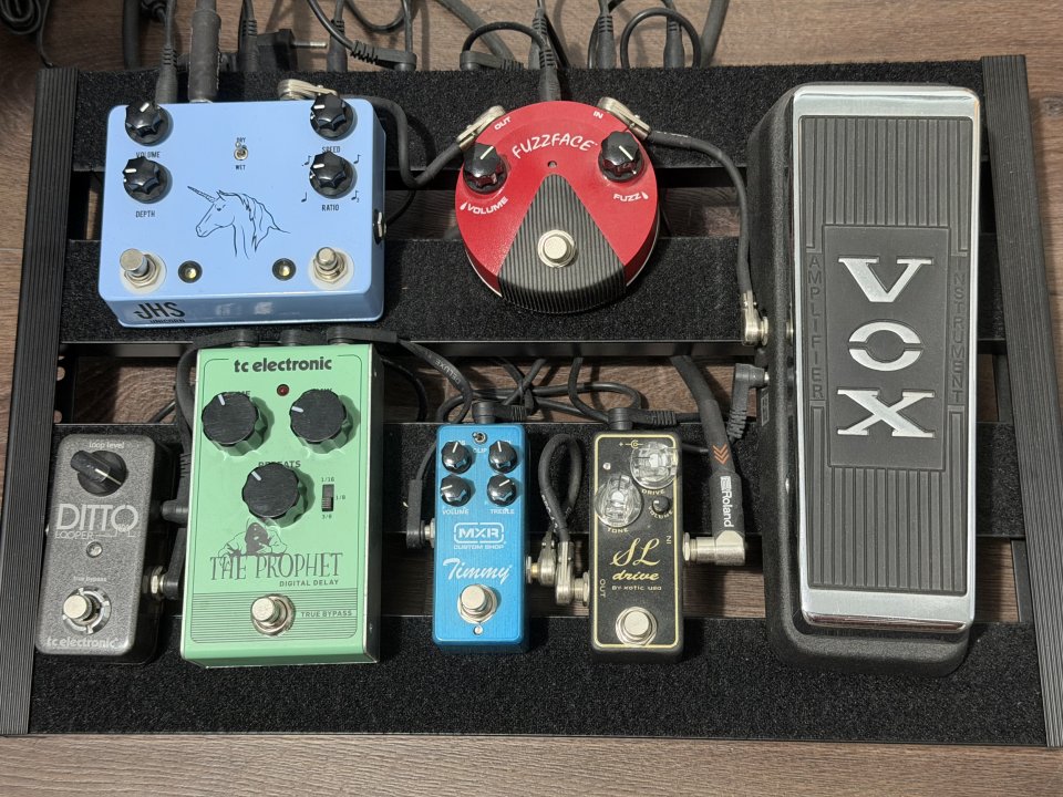 Pedalera completa de segunda mano · Foto 1 de 4 · Barcelona · 480 €
