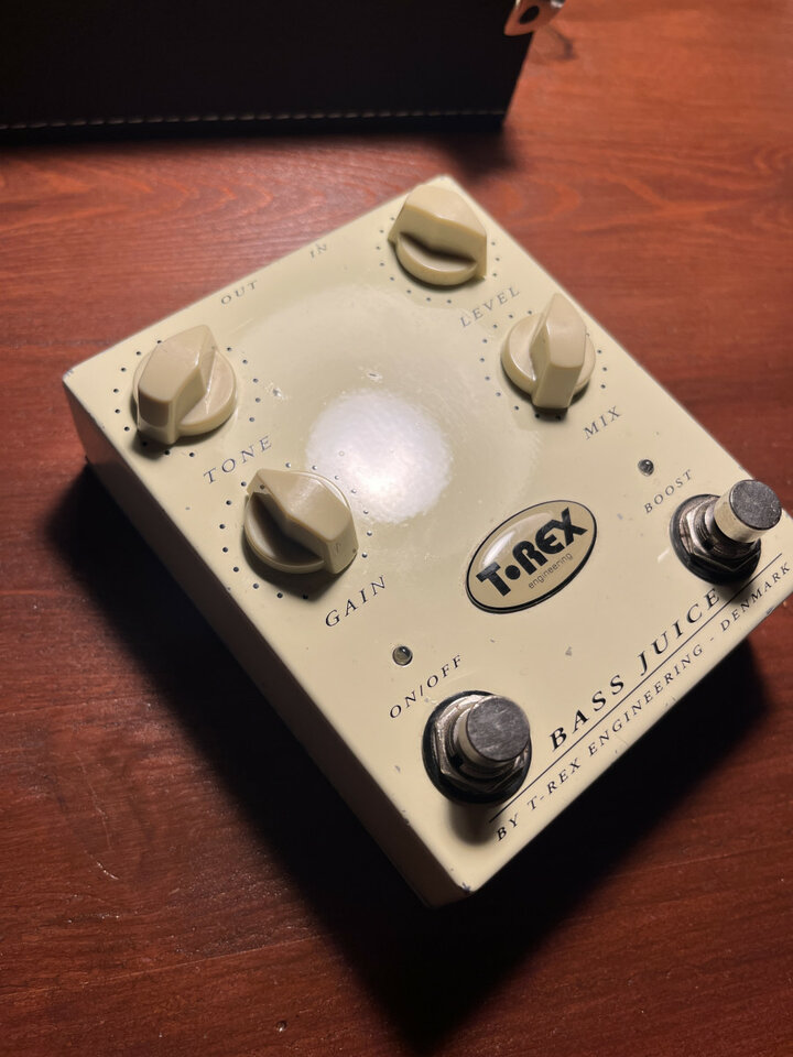 T-Rex Bass Juice overdrive