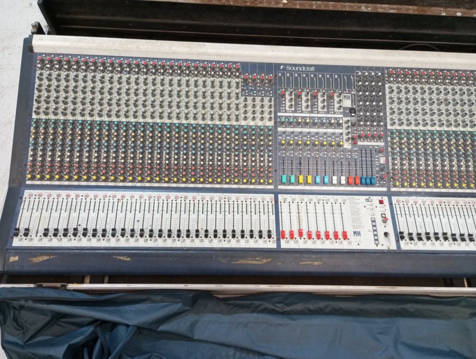 Soundcraft m 2