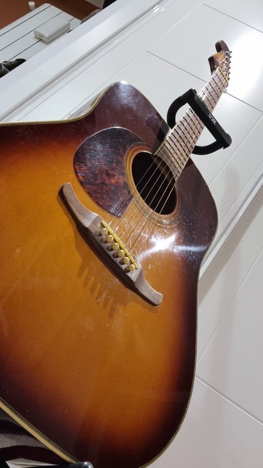 Fender Malibu Korea 1996 acústica + funda de segunda mano · Foto 7 de 10 · Madrid · 320 €