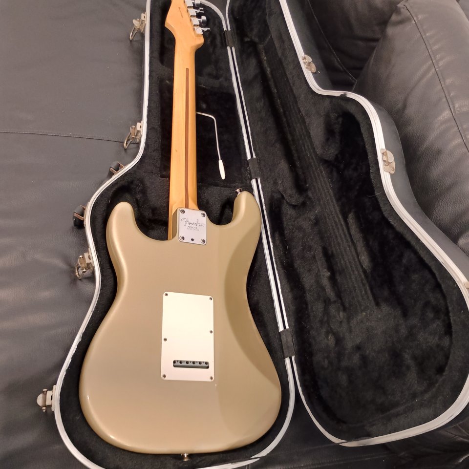 Fender Stratocaster Made in Usa de segunda mano · Foto 6 de 7 · Málaga · 1100 €