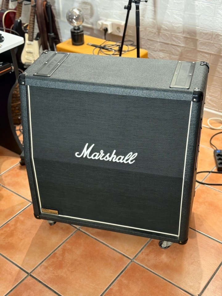 Marshall 1960AV Cabinet/Pantalla