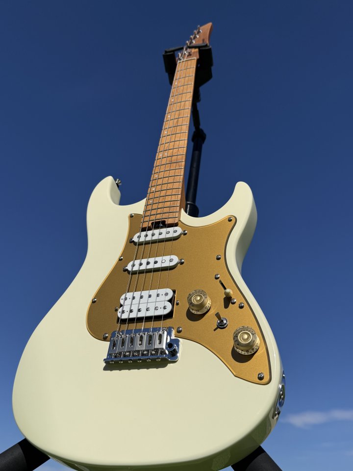 Donner DST-550 + pastillas Tonerider Alnico 2 Classic (HSS)