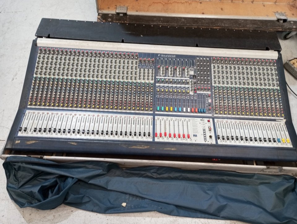 Soundcraft m 2