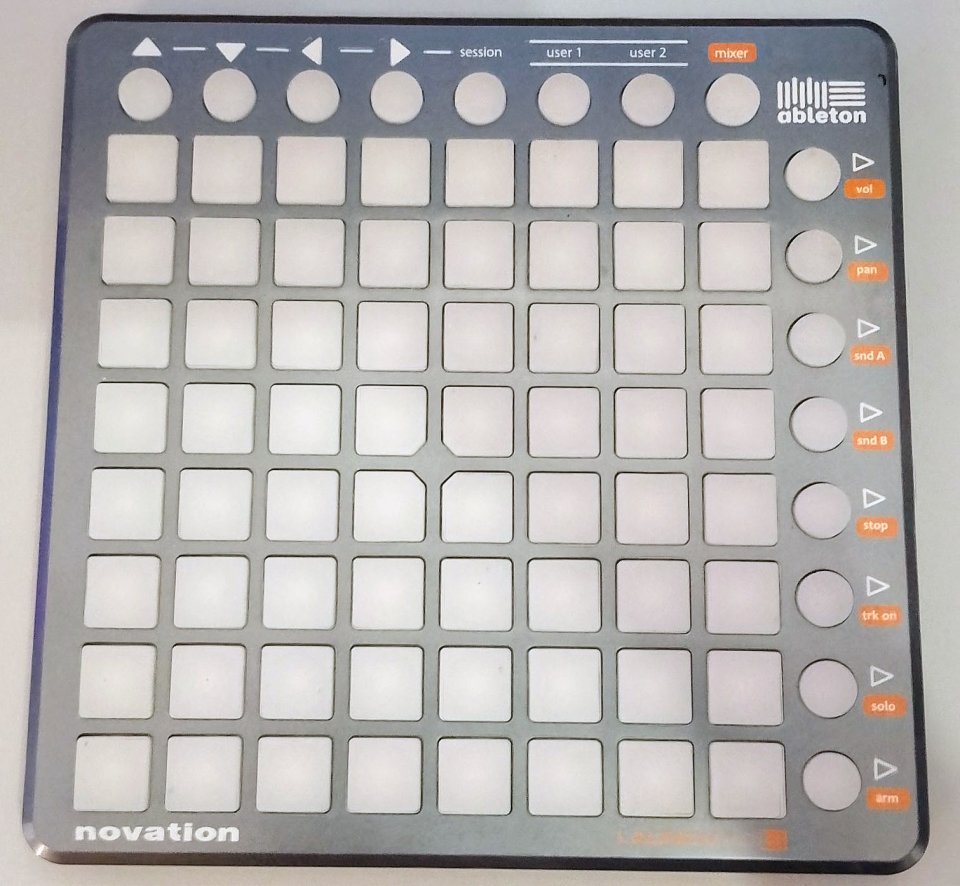 Novation Launchpad S de segunda mano · Foto 3 de 4 · Valencia · 35 €
