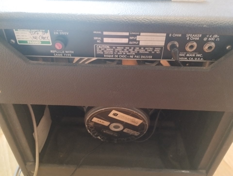 MUSIC MAN 112 RD FIFTY de segunda mano · Foto 5 de 5 · Madrid · 995 €