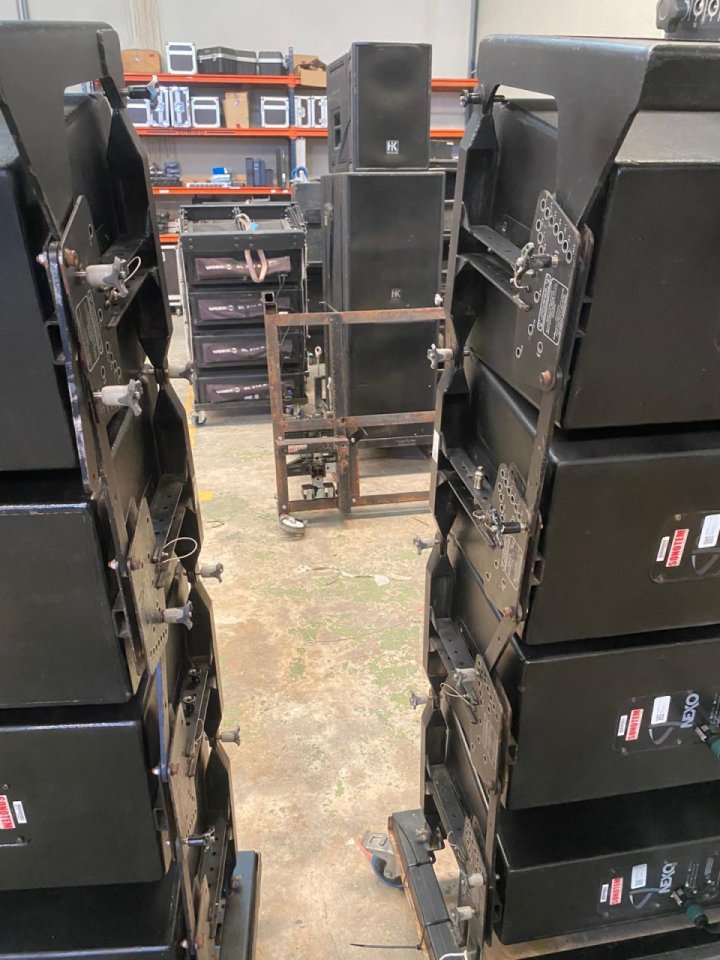 Nexo GEO S12, Nexo CD18, NXAMP 4x4 de segunda mano · Foto 2 de 7 · Murcia · 19000 €