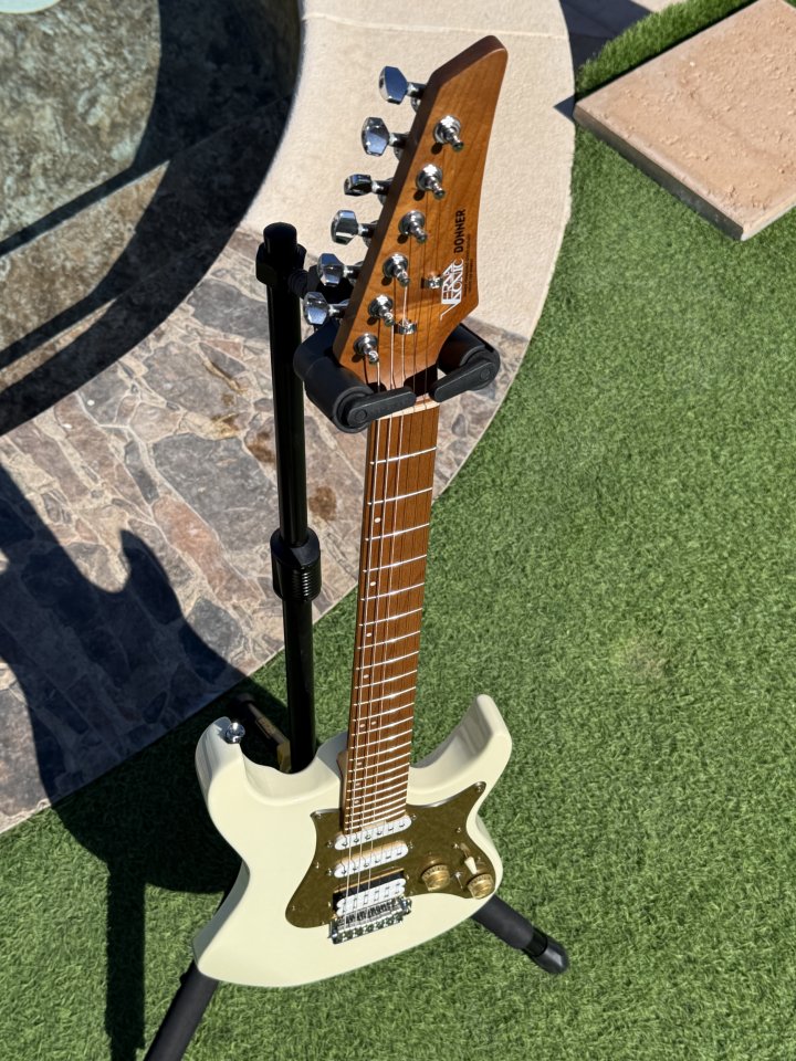 Donner DST-550 + pastillas Tonerider Alnico 2 Classic (HSS)