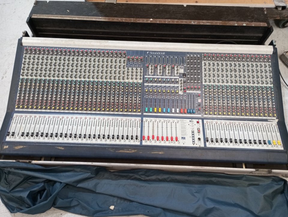 Soundcraft m 2
