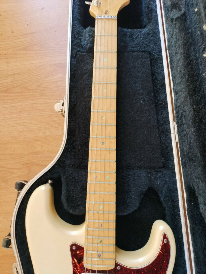 Fender American Deluxe Stratocaster 2006