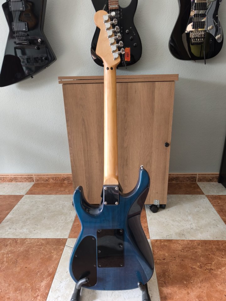 Superstrato warmoth USA. Seymour duncan, dimarzio, Floyd rose original.