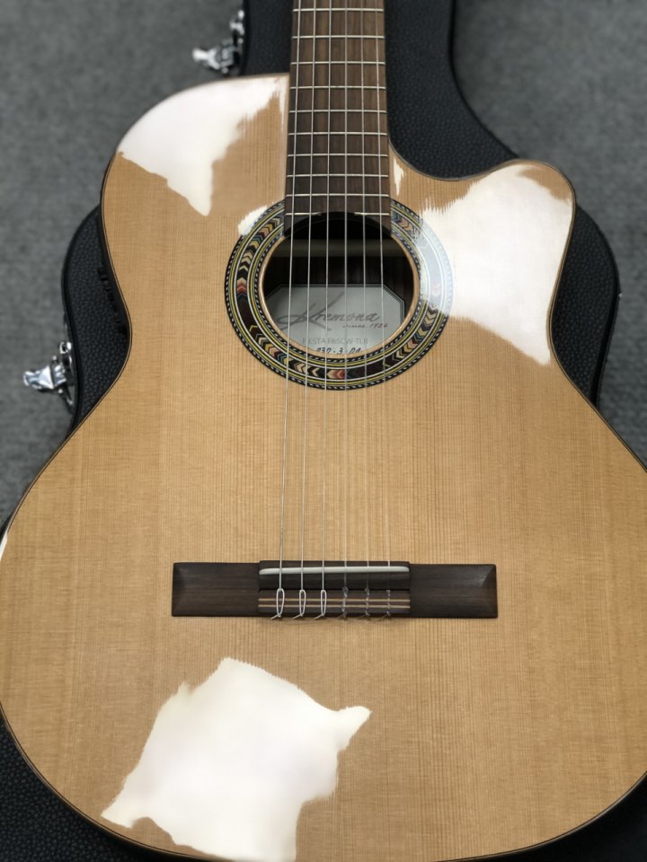 Guitarra Clásica Kremona Fiesta F65CW TLR de segunda mano · Foto 2 de 8 · Barcelona · 600 €