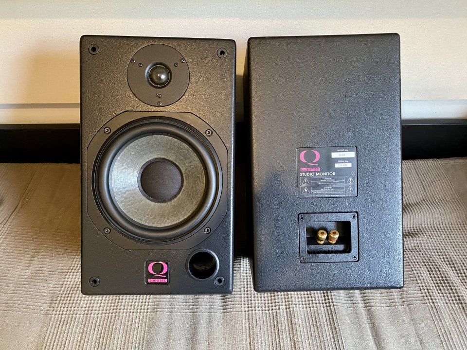 Monitores pasivos Quested H108