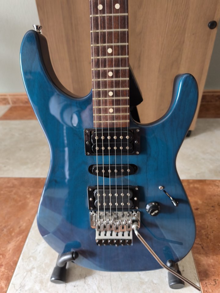 Superstrato warmoth USA. Seymour duncan, dimarzio, Floyd rose original.