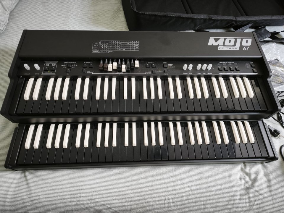 Crumar Mojo 61 Black Edition + Lower + Extras